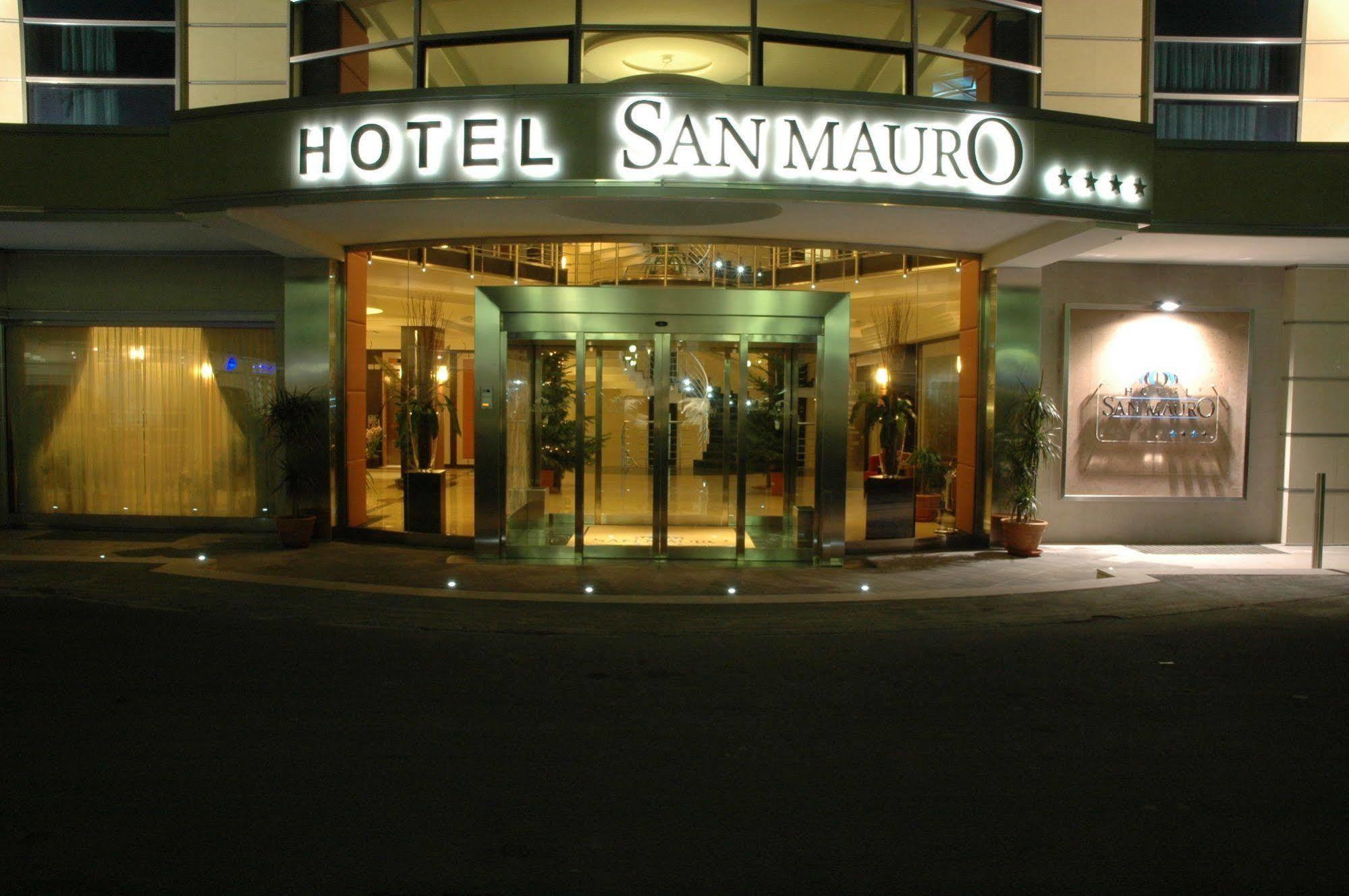 Hotel San Mauro Casalnuovo Di Napoli Exterior photo